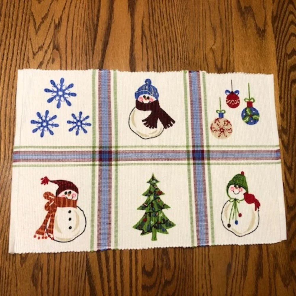 St. Nicholas Square Snowy Days Woven Place…
